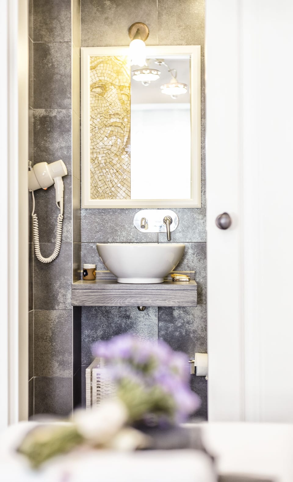 Deluxe Double or Twin Room, Non Smoking, Sea View | Bathroom sink