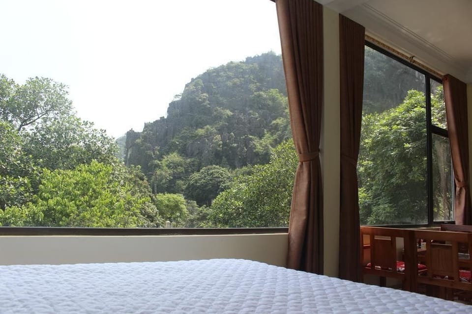 Economy Double Room, 1 Double Bed | Minibar, desk, soundproofing, free WiFi