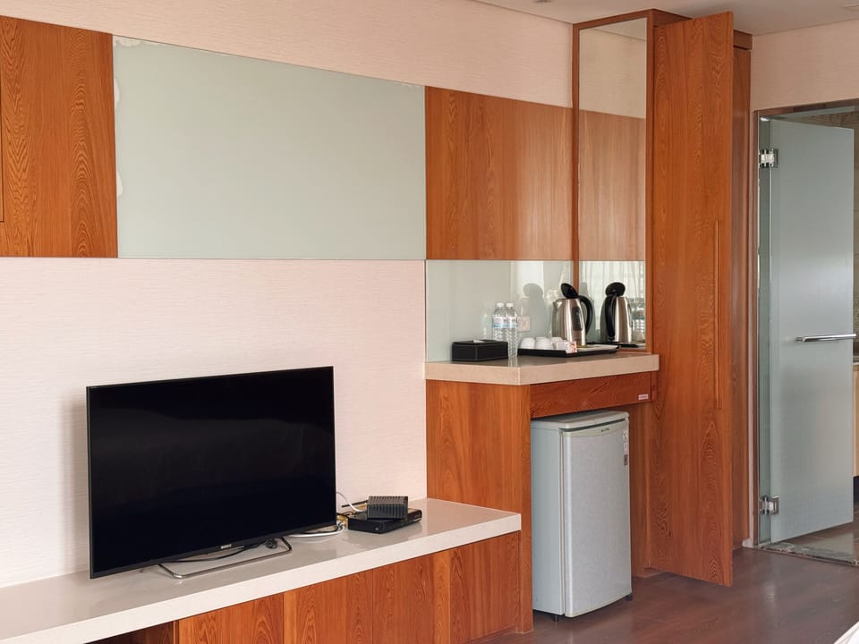 Twin Room with View | Down comforters, blackout drapes, free WiFi, bed sheets