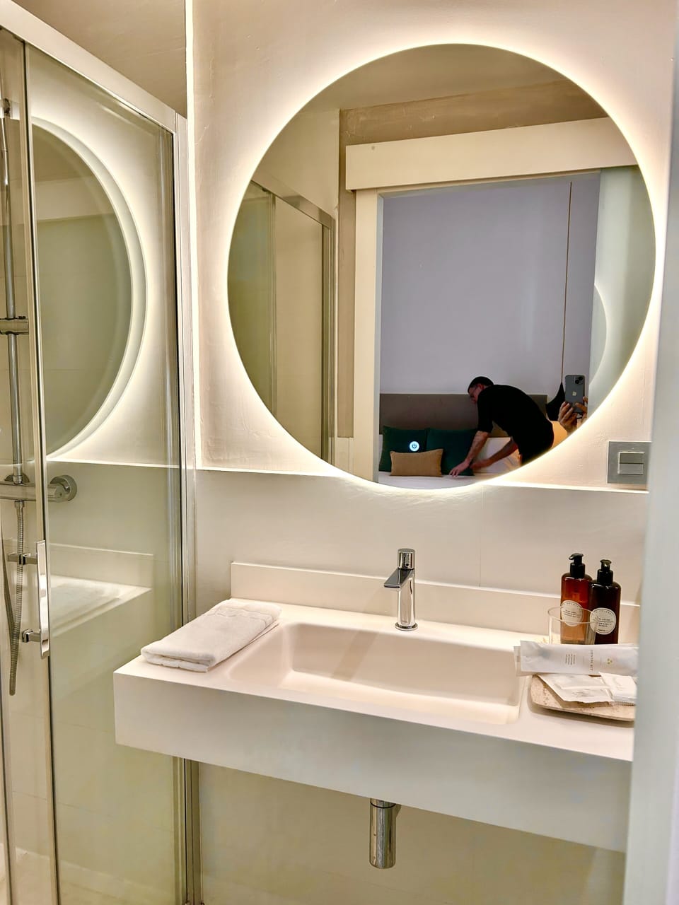 Shower, free toiletries, hair dryer, slippers