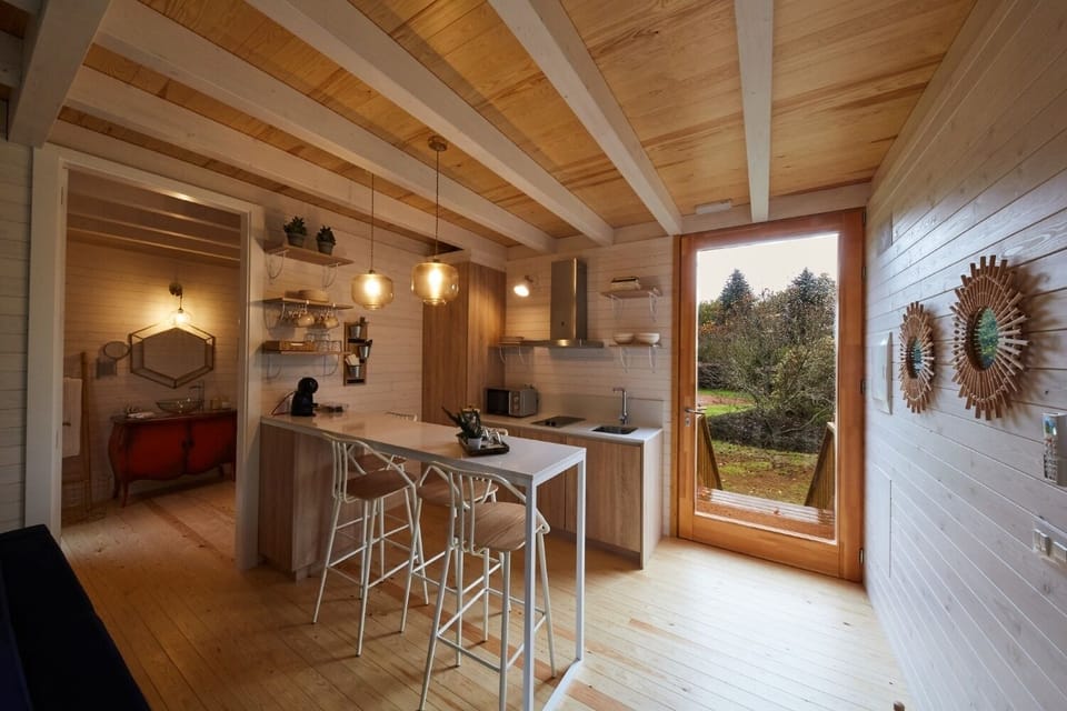 Cabaña de las Azaleas | Private kitchenette | Full-size fridge, microwave, stovetop, espresso maker