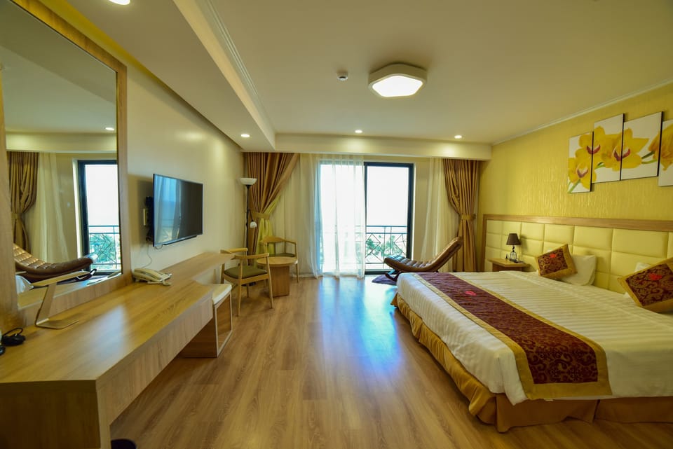 Deluxe Room, Balcony, Sea View | Premium bedding, memory foam beds, minibar (some free items)