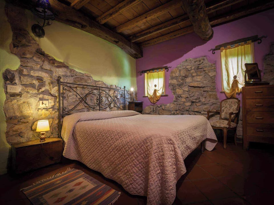 Family Room, 1 Bedroom, Valley View, Garden Area | Hypo-allergenic bedding, down comforters, soundproofing, free WiFi