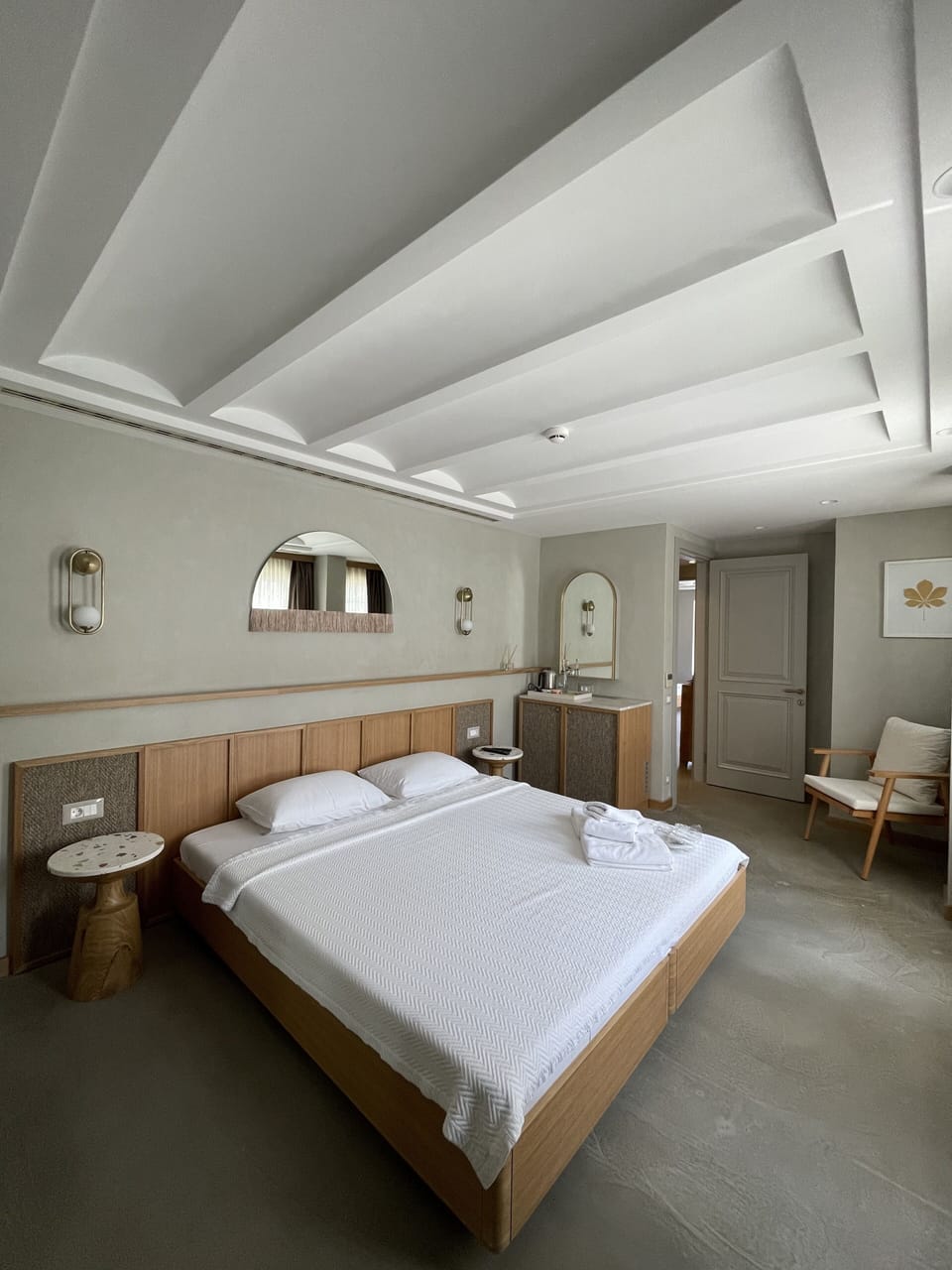 Superior Double or Twin Room | Minibar, in-room safe, soundproofing, iron/ironing board