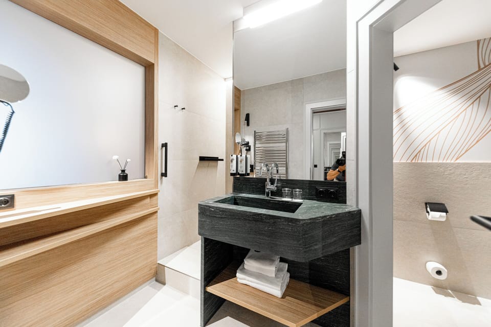 Premium Double Room | Bathroom | Free toiletries, hair dryer, bathrobes, slippers
