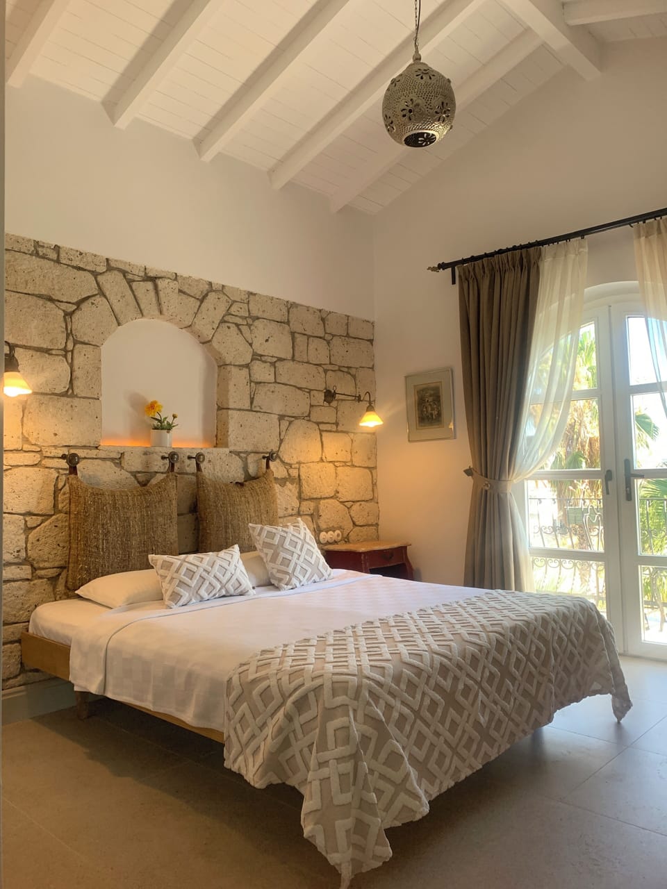 Standard Double or Twin Room | Desk, iron/ironing board, free WiFi, bed sheets