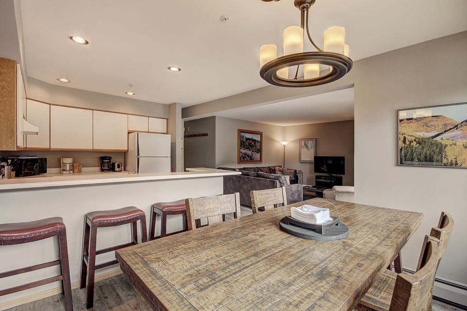 Condo, 2 Bedrooms | Private kitchen | Full-size fridge, microwave, oven, stovetop