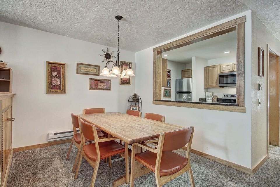 Condo, 2 Bedrooms | In-room dining