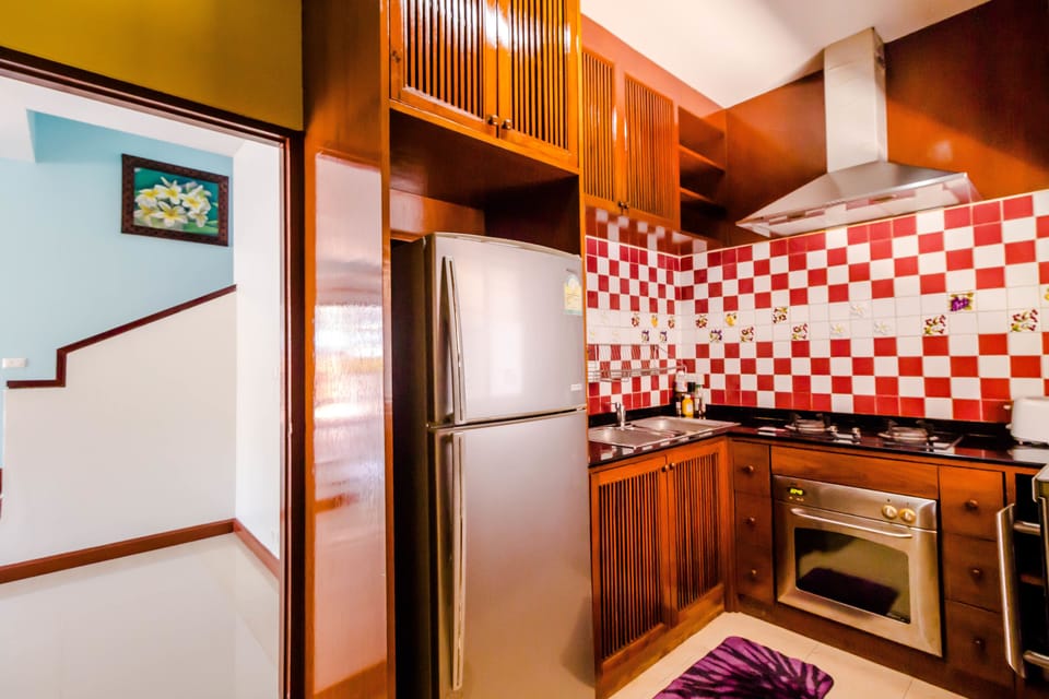 Economy Villa, 3 Bedrooms, Private Pool, Corner | Private kitchen | Full-size fridge, microwave, oven, stovetop