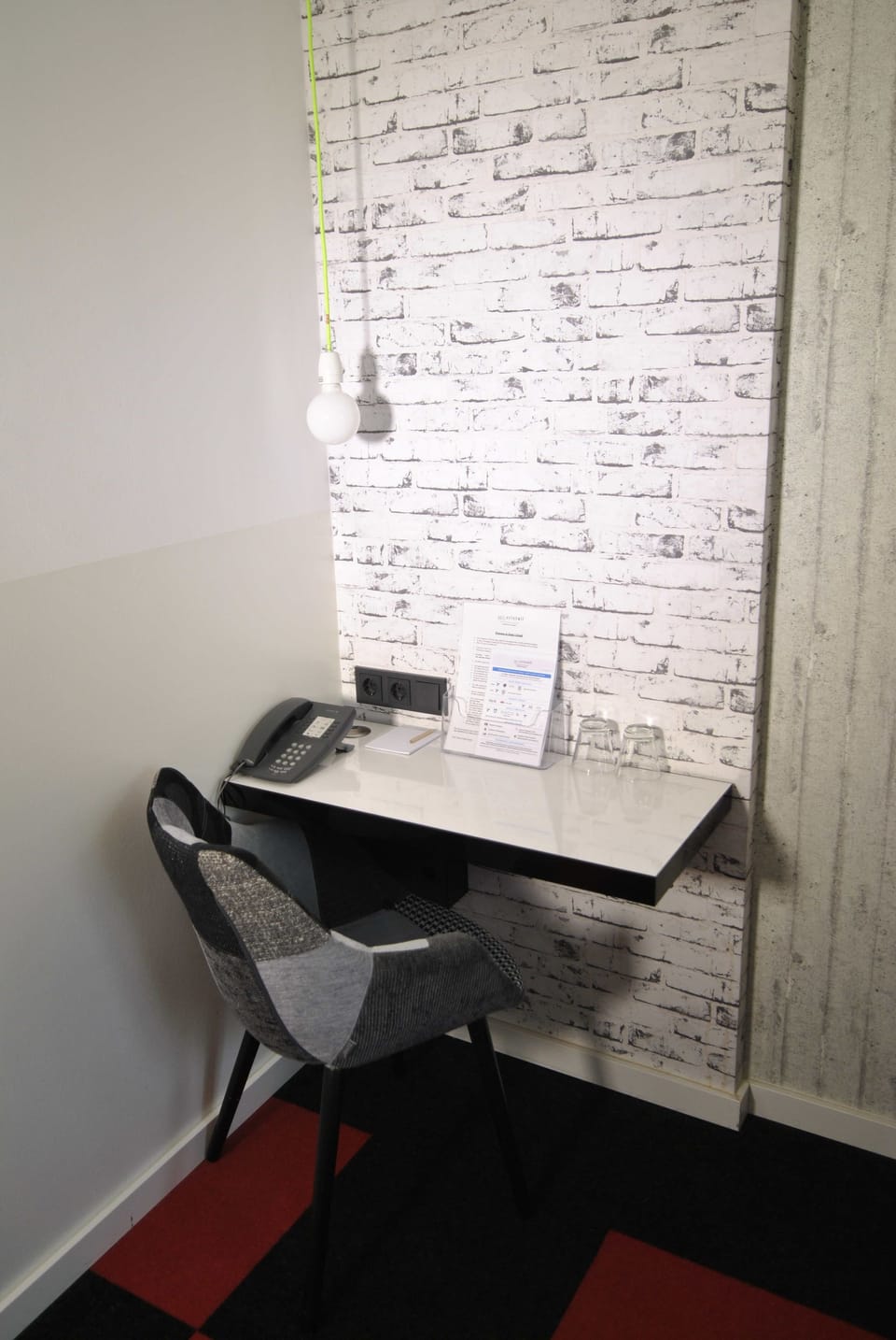 Standard Double Room | In-room business center