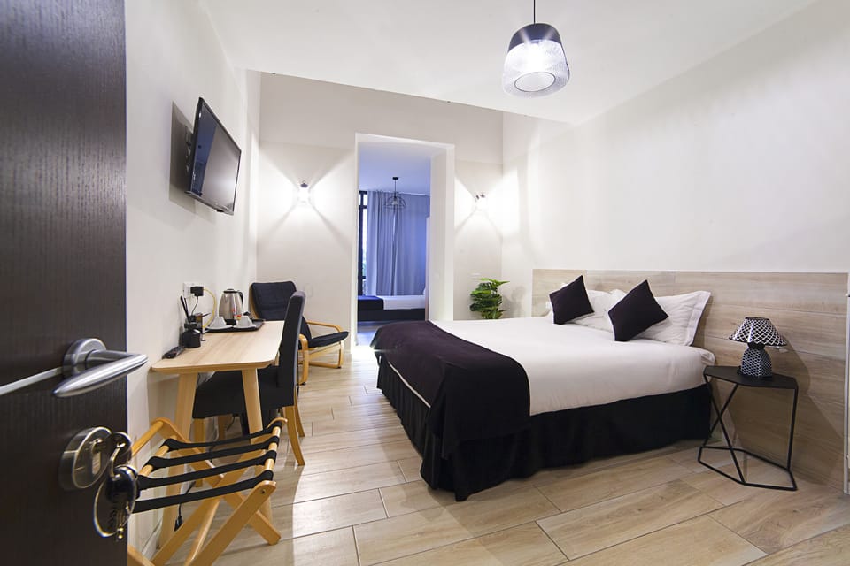 Junior Suite | Iron/ironing board, WiFi (free)