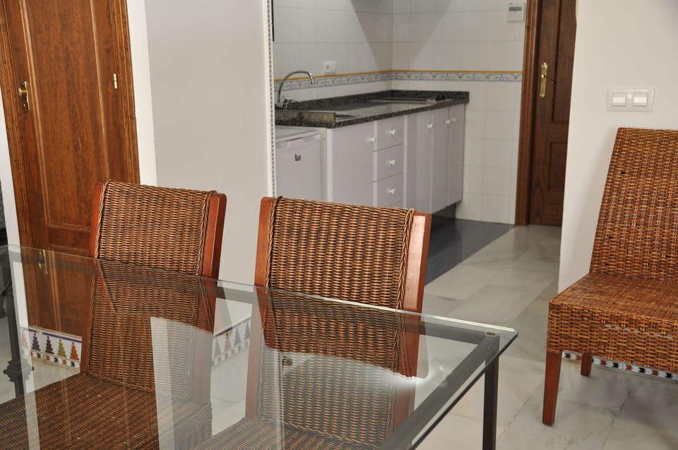 Loft | Living area | Flat-screen TV, Netflix