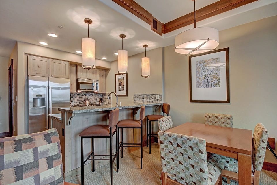 Condo, 1 Bedroom | Private kitchen | Full-size fridge, microwave, oven, stovetop