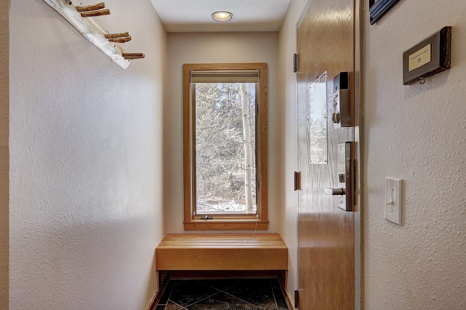 Condo, 2 Bedrooms | Interior