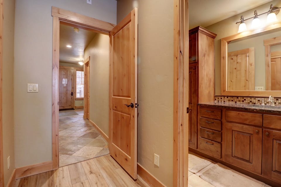 Townhome, 4 Bedrooms | Interior