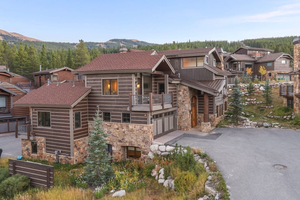 House, 5 Bedrooms | Exterior