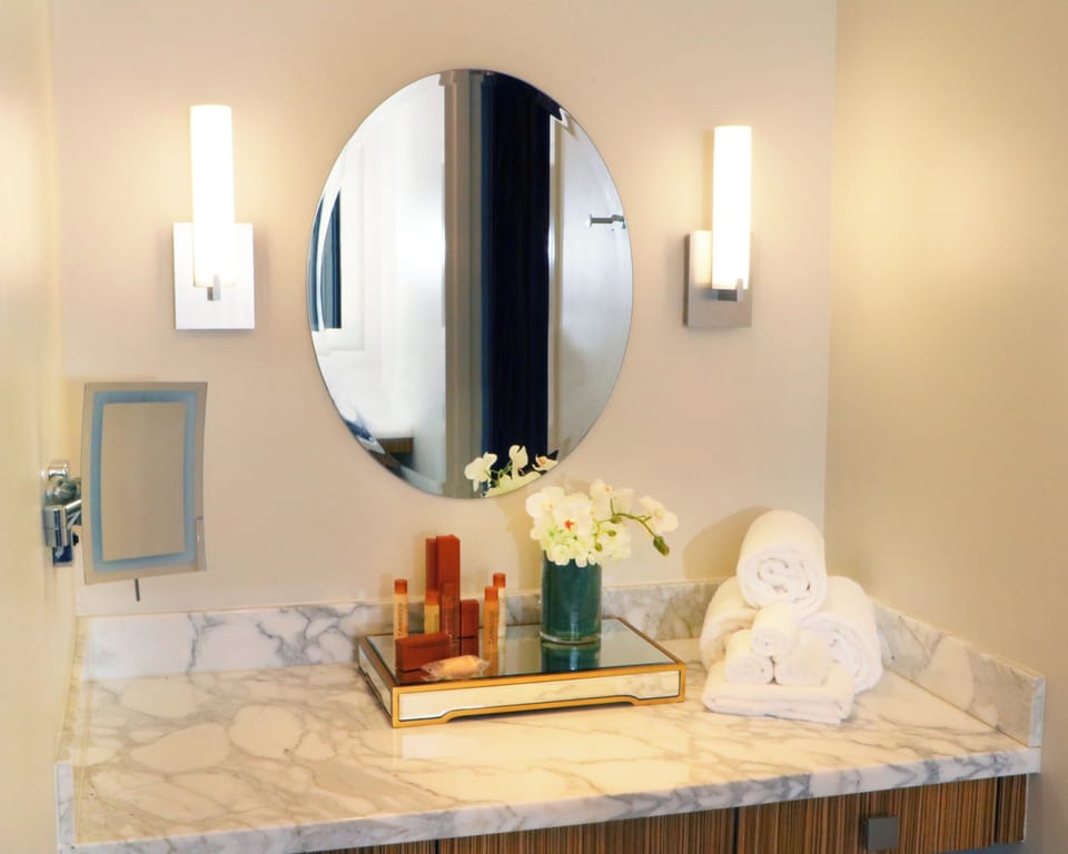 Premium bedding, pillowtop beds, in-room safe, desk