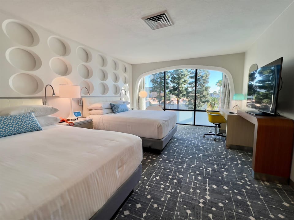 House of the Retro Future One-Bedroom Suite, 2 Queen Beds, Non-Smoking | Pillowtop beds, in-room safe, desk, laptop workspace