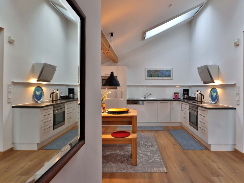 Comfort Apartment, 2 Bedrooms | Premium bedding, in-room safe, individually decorated