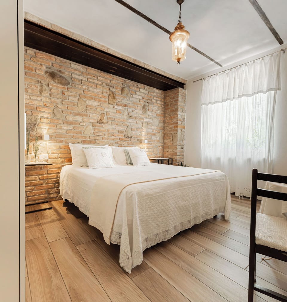 Basic Double Room Single Use, 1 Bedroom, Garden Area | Desk, WiFi (free), bed sheets