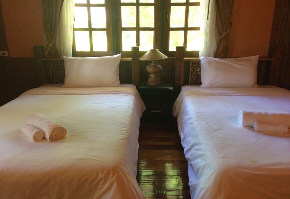 3 Bedroom Family House (Papaya) | Free WiFi