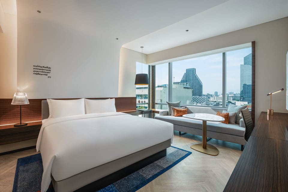 Premium bedding, down comforters, minibar, in-room safe