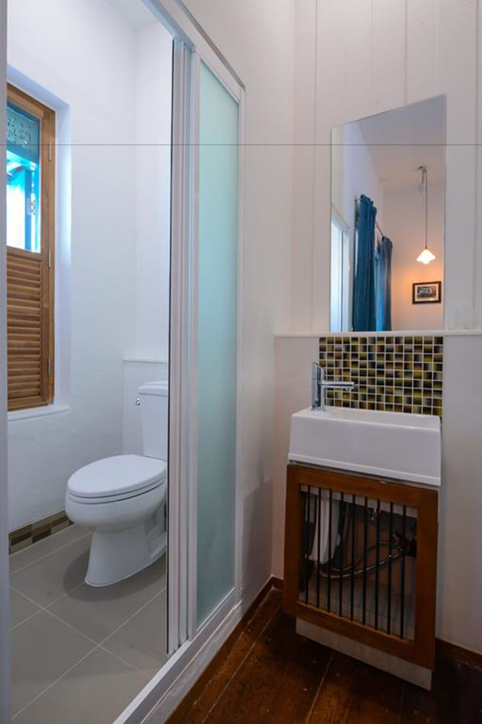 Deluxe Park View  | Bathroom | Shower, free toiletries, hair dryer, slippers