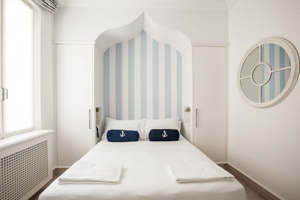 Classic Dependance,Annex Building | Premium bedding, pillowtop beds, minibar, in-room safe