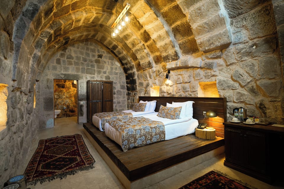 Standard Room | Premium bedding, minibar, individually decorated, individually furnished