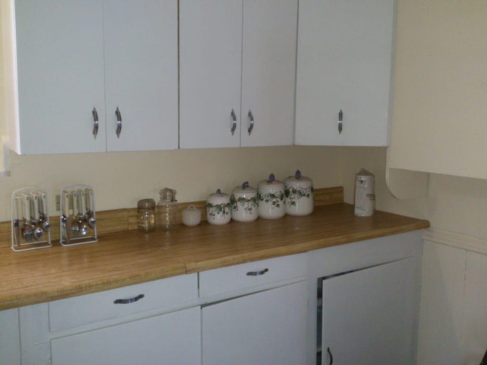 House, Multiple Bedrooms | Private kitchen | Fridge, microwave, coffee/tea maker