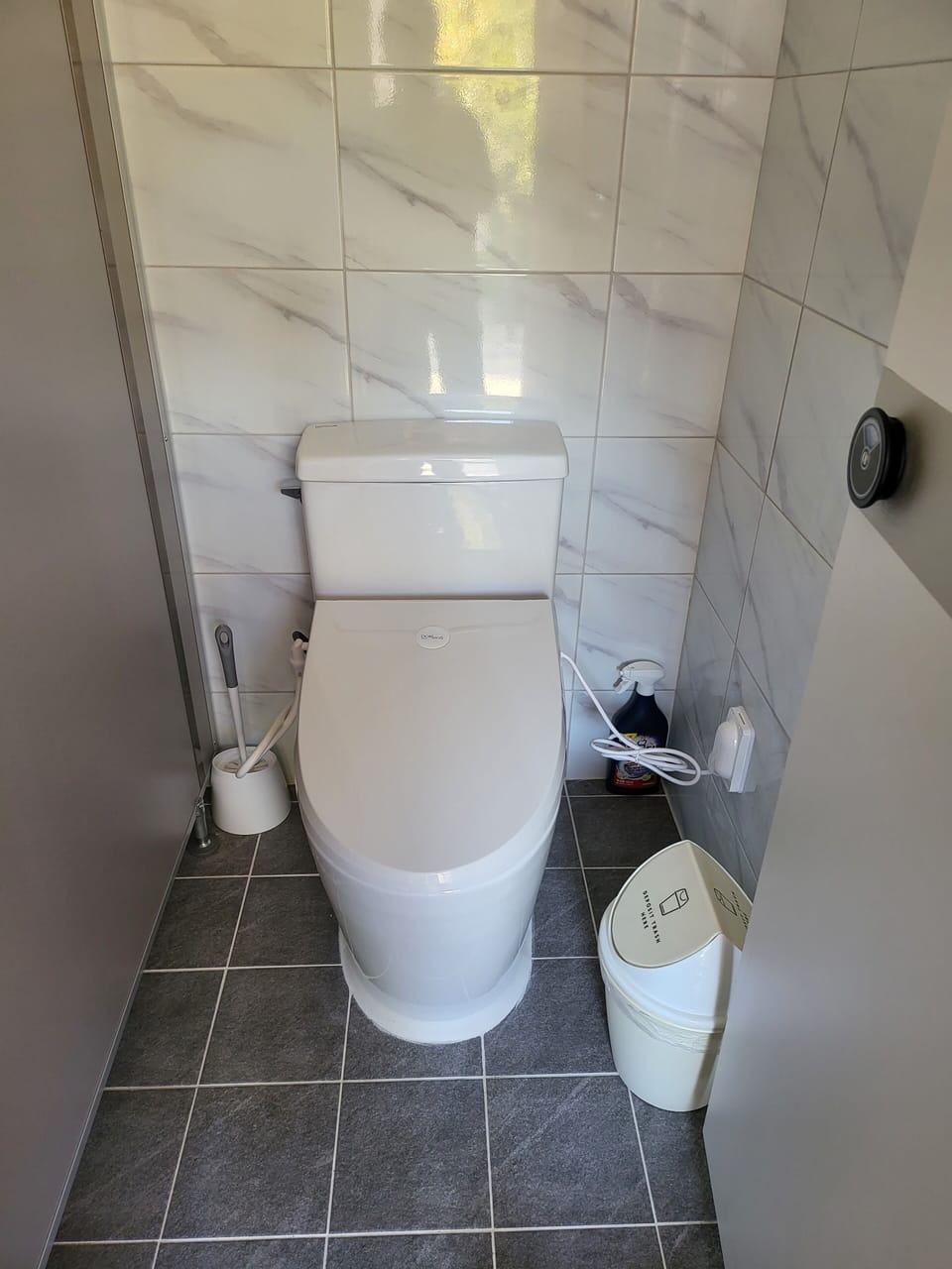 Shower, free toiletries, hair dryer, slippers