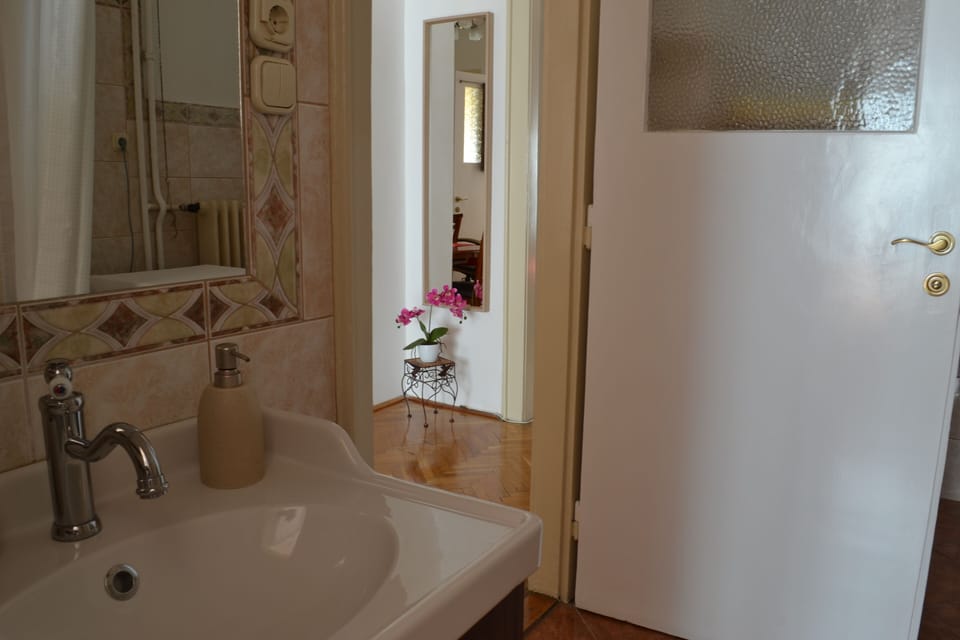 Paprika Apartment Grand Apartment in Budapest