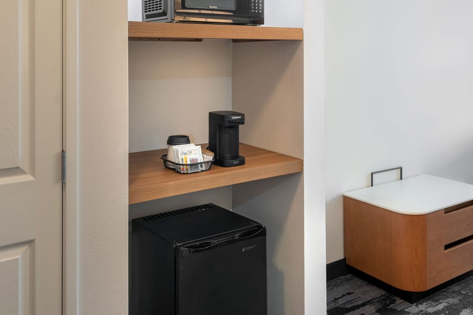 In-room safe, desk, rollaway beds, free WiFi