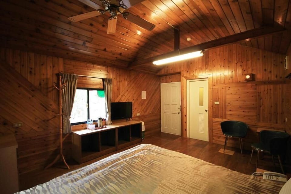 Classic Double Room | 1 bedroom, free WiFi, bed sheets