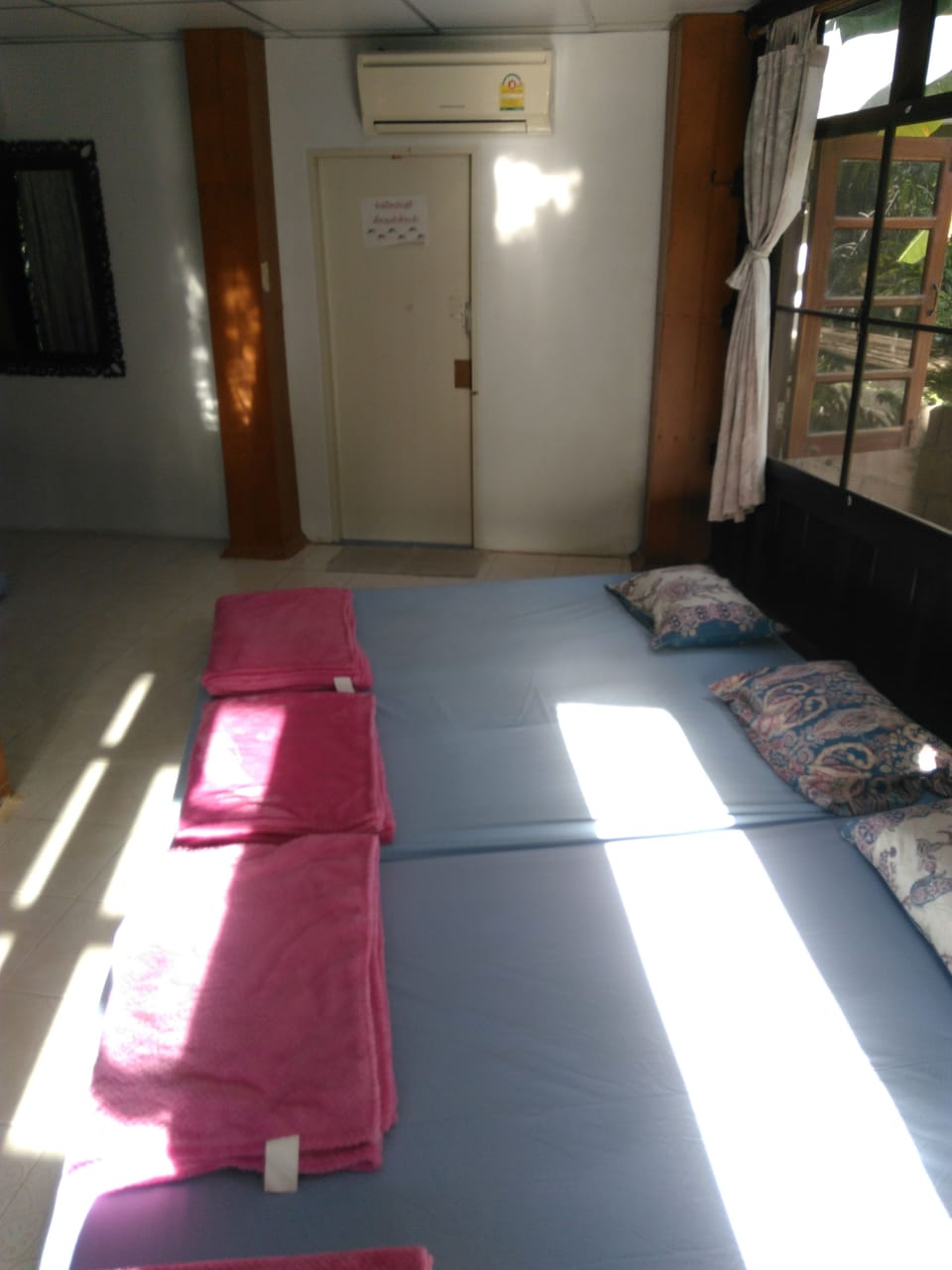 Family River View  | Desk, rollaway beds, free WiFi