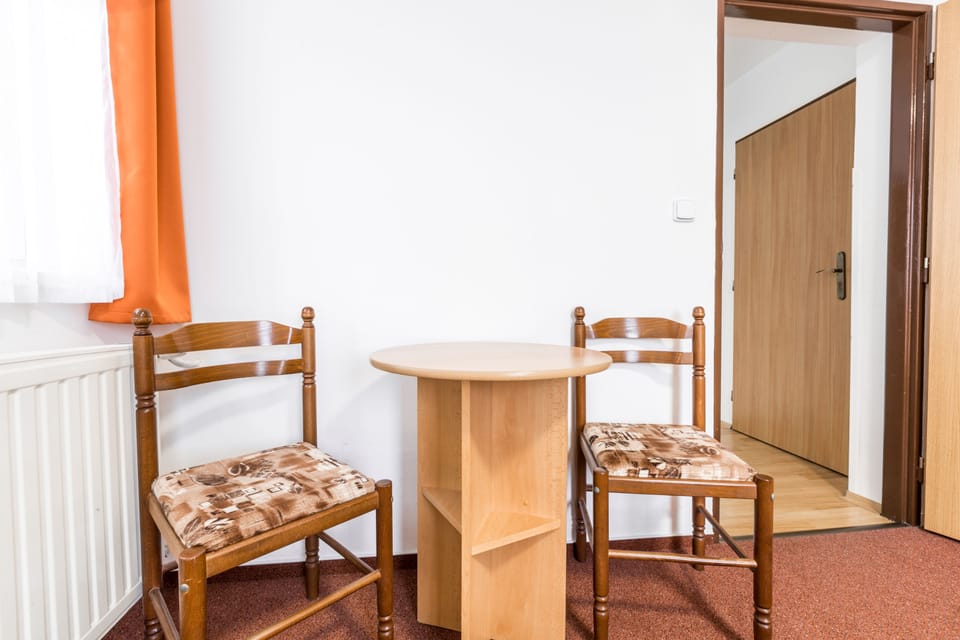 Double or Twin Room (with Extra Bed, Room 7) | Free cribs/infant beds, rollaway beds, free WiFi, bed sheets