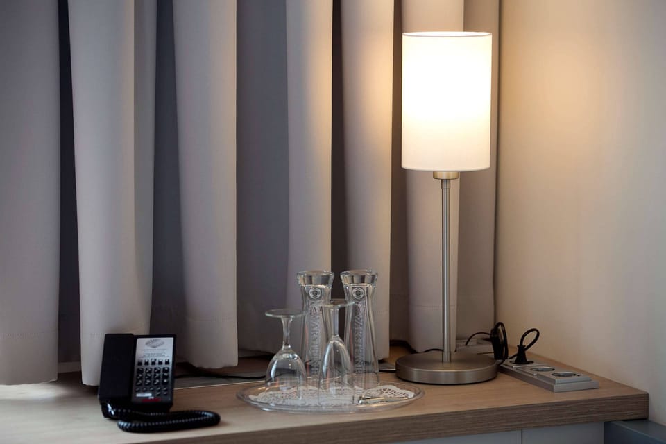 In-room safe, desk, soundproofing, free WiFi