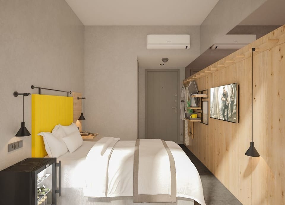 Premium bedding, minibar, in-room safe, desk