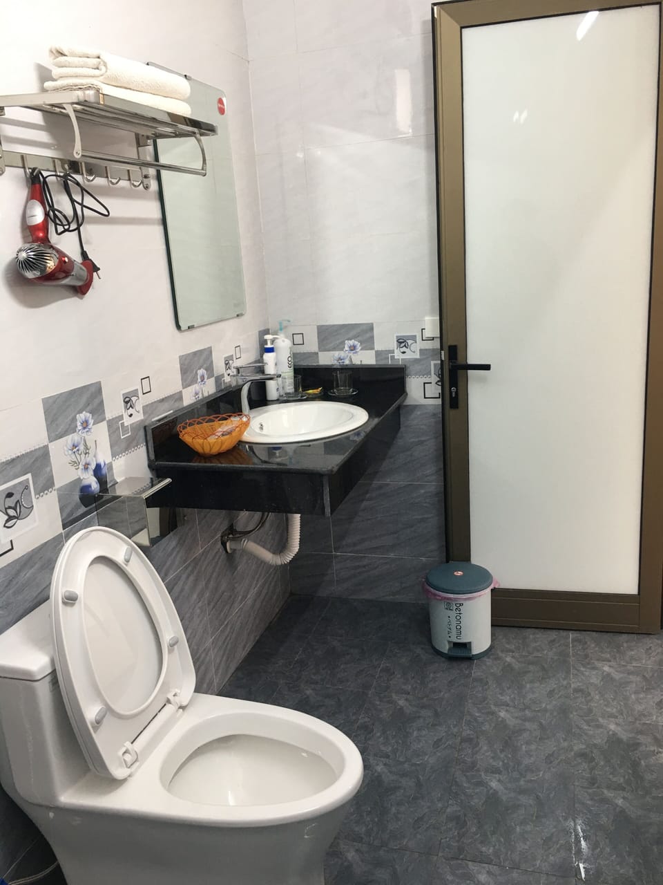 Basic Double Room, 1 Queen Bed, Ensuite, Mezzanine | Bathroom | Shower, free toiletries, hair dryer, slippers