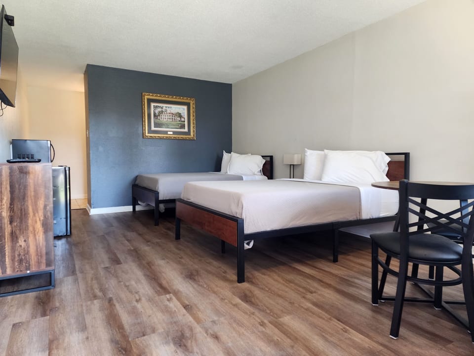 Room, 2 Queen Beds, Smoking | Alarm clocks, bed sheets