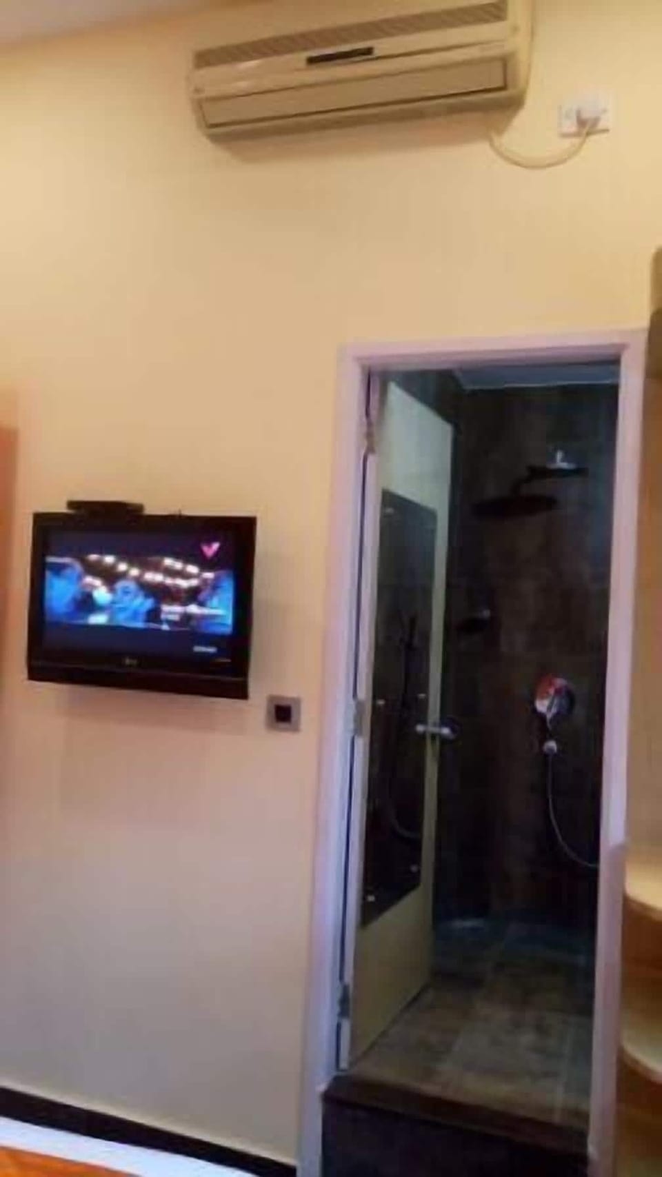 Superior Room | 1 bedroom, bed sheets