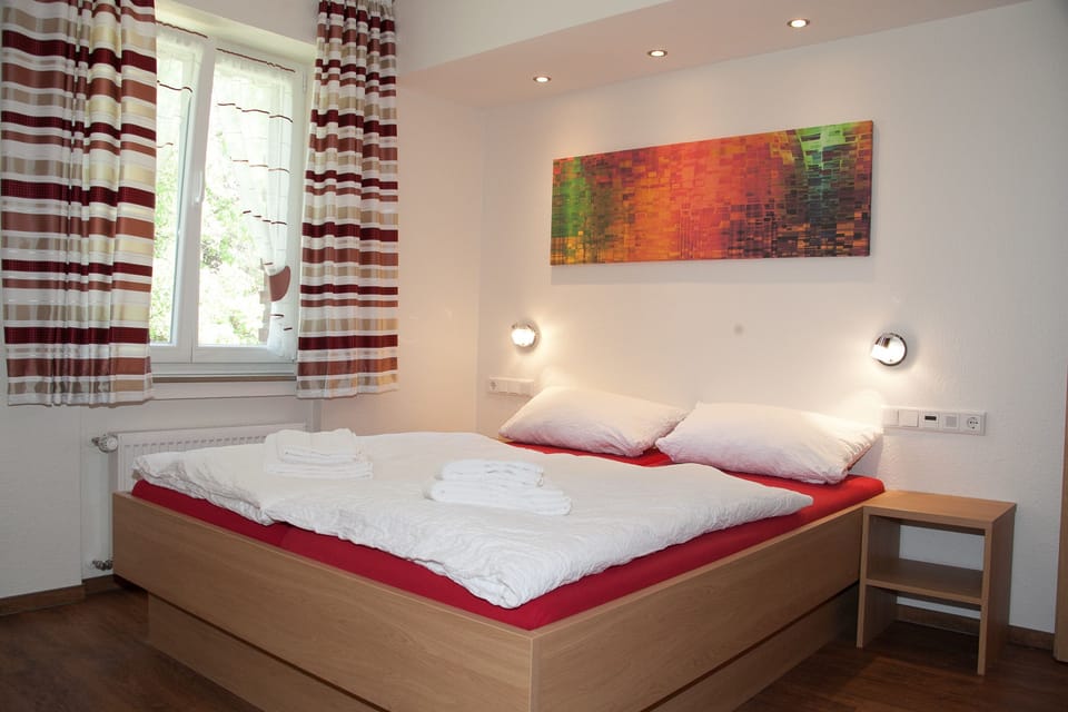 Standard Double Room, Garden View (3) | Free WiFi, bed sheets
