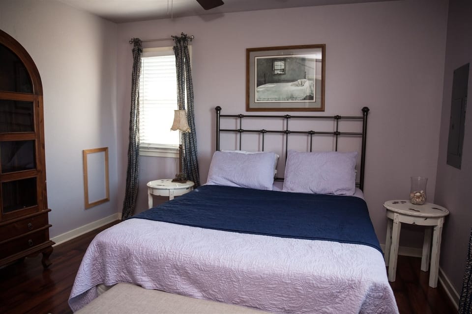 Austin's Pointe 4 Bedroom Cottage by RedAwning House in Hatteras Island