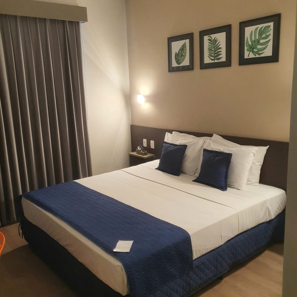 Superior Double Room | Minibar, in-room safe, desk, soundproofing
