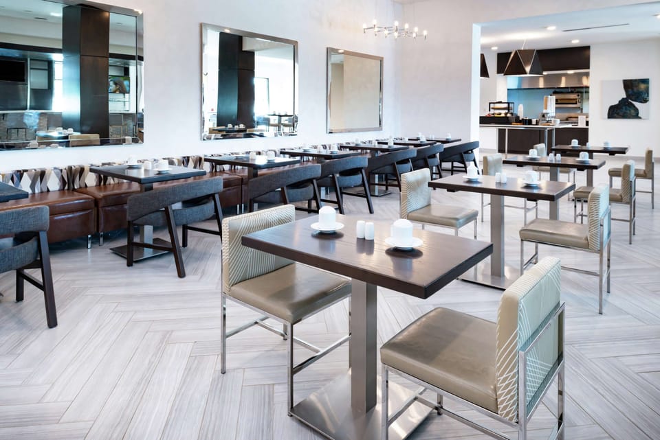 Daily cooked-to-order breakfast (USD 16.00 per person)