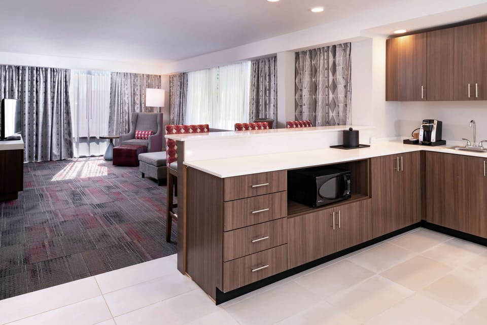 In-room safe, desk, laptop workspace, blackout drapes