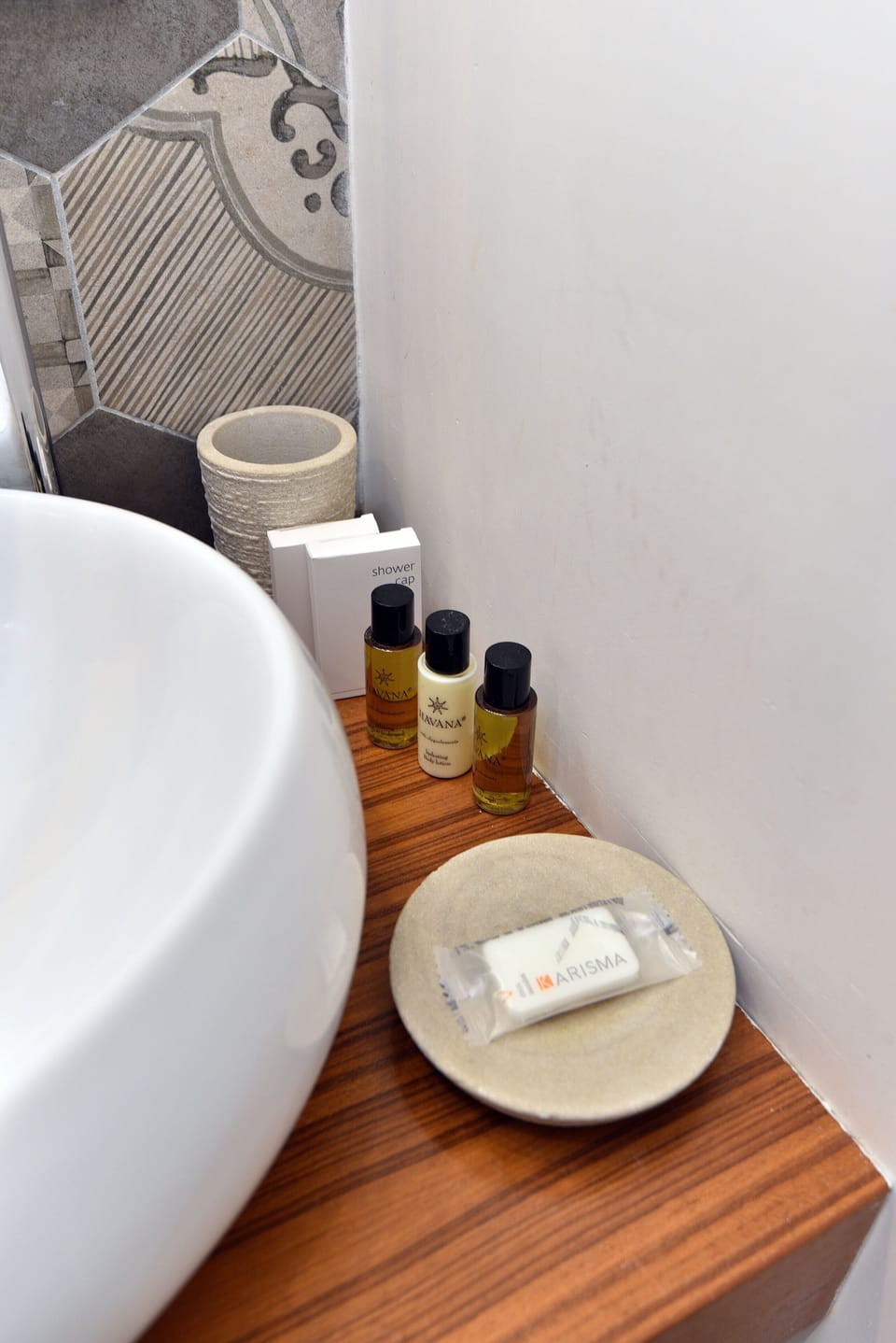 Deluxe Double Room, Balcony, City View (Ferdinando IV) | Bathroom amenities | Shower, hydromassage showerhead, free toiletries, hair dryer