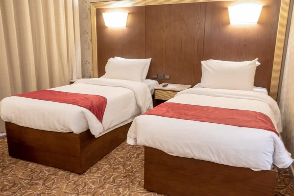 Double Room | In-room safe, WiFi (free)