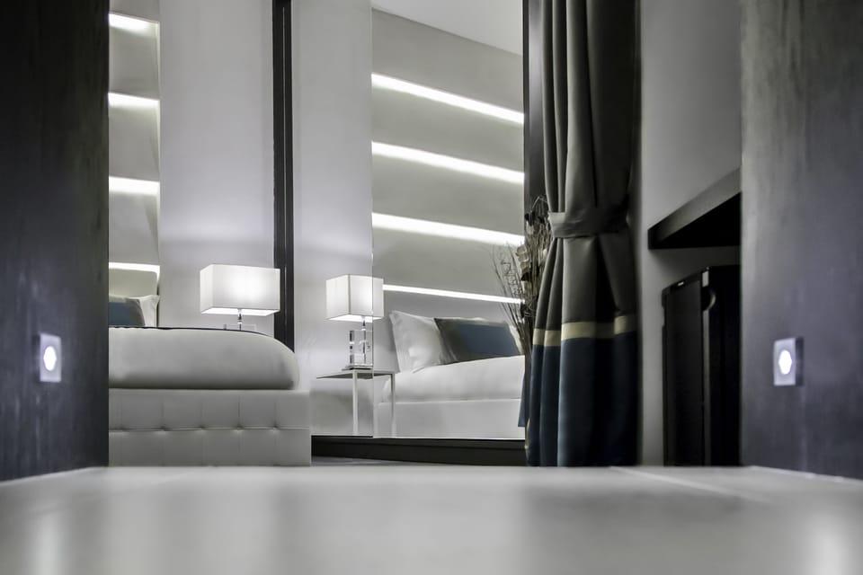 Standard Double Room | Premium bedding, minibar, in-room safe, desk
