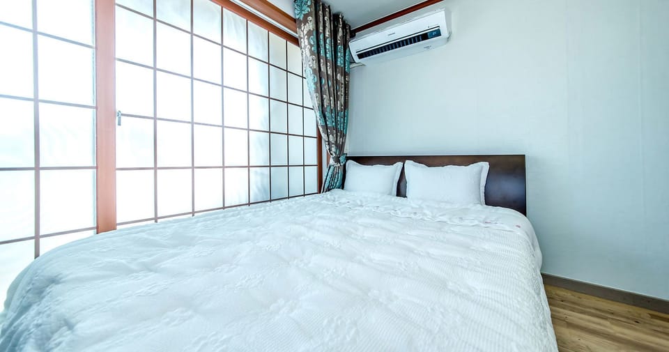 Double Room | Free WiFi, bed sheets